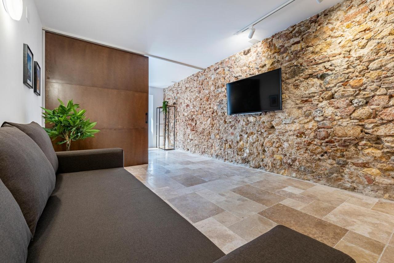 טראגונה Stone Wall Apartment En Barri Port Maritim מראה חיצוני תמונה