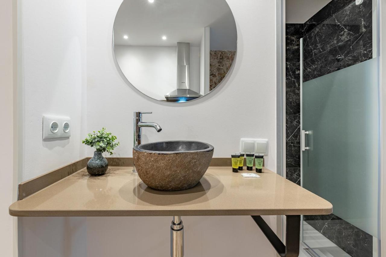 טראגונה Stone Wall Apartment En Barri Port Maritim מראה חיצוני תמונה